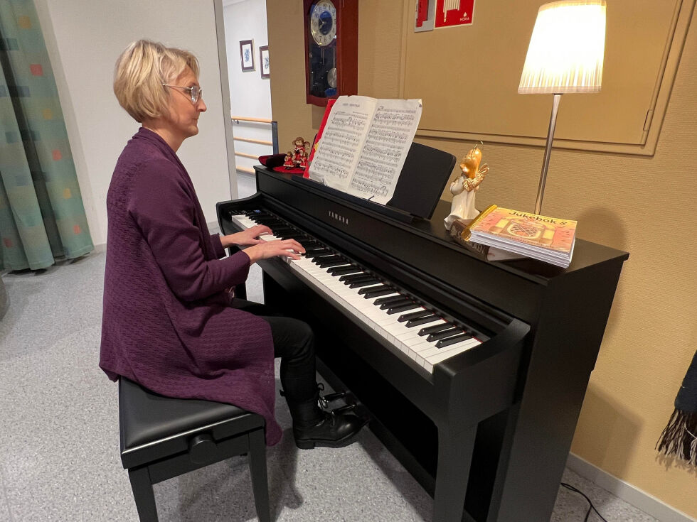 Anne Bråtteng er pianolærer i kulturskolen.
 Foto: arkiv Lillian Lyngstad