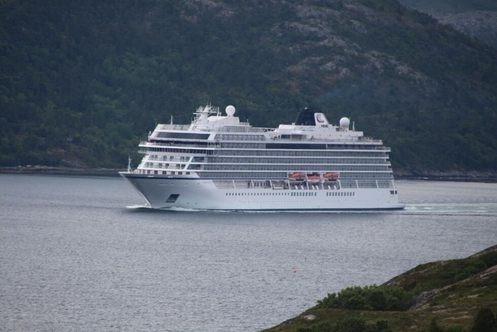 "Viking Sea"