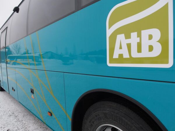 Krever bedre bussfasiliteter