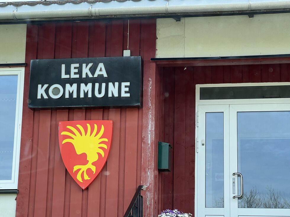 Leka formannskap møtes på Lekatun.
 Foto: Lillian Lyngstad