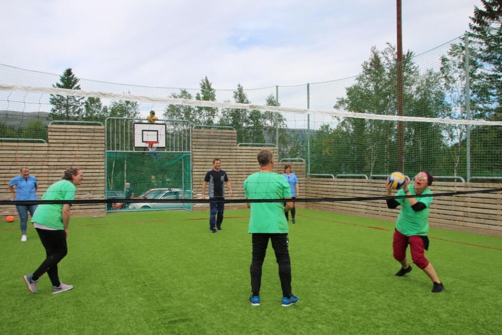 Sykepleierforbundet i Bindal stilte med eget lag i volleyballturneringen.