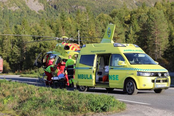 Fraktet til sykehus med helikopter