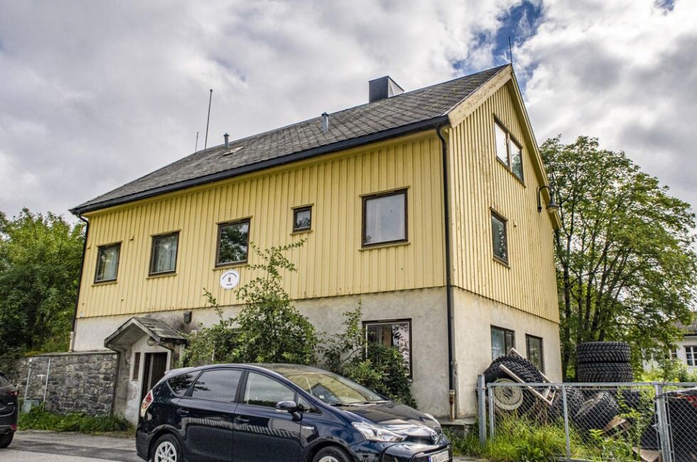 Bygget som tidligere huset Telemuseet i Rørvik skal rives.
 Foto: Arkiv