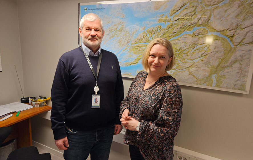Kommunedirektør Karl-Anton Swensen og kommuneoverlege Berit Jensen
Grandaunet.
 Foto: Nærøysund kommune