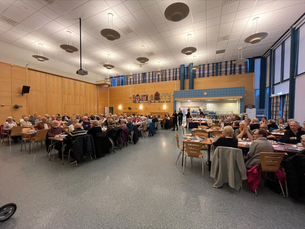 Det var fullt hus for eldretreffet.
 Foto: privat