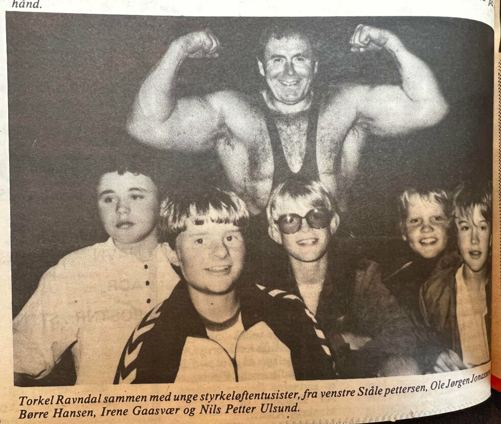 Ståle Pettersen, Ole Jørgen Jonassen, Børre Hanssen, Irene Gaasvær og Nils Petter Ulsund sammen med Torkel Ravndal.