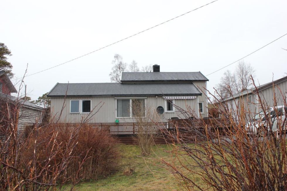 Adelsten Paulsen har solgt Furuveien 2 på Terråk til Ida Therese Kveinå. (Gnr 44, bnr 66).