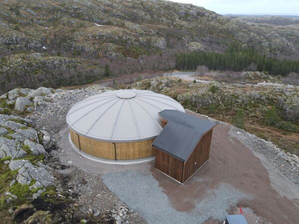 Høydebassenget på Austafjord tatt i bruk