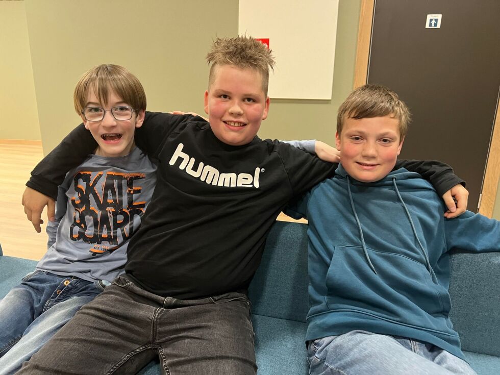 Malte Faustmann, Tomas Leander Devik Tømmermo og Levi De Vries gleder seg over å få starte på ungdomsskolen sammen.