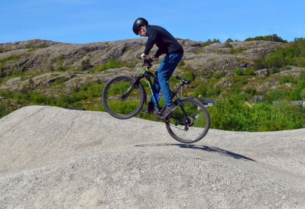 Amund åpnet ny BMX-bane