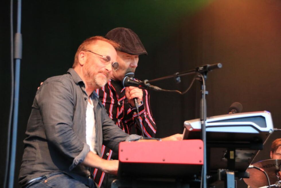 Lars Lien og Ulf Risnes ga ytternamdalingene en god dose klassisk trondheimspop