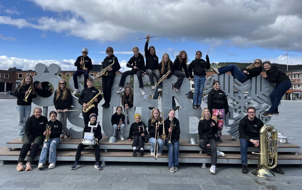 En leken og flott gjeng var samlet på korpstur i Östersund.
 Foto: Eirin Kristiansen Ramstad