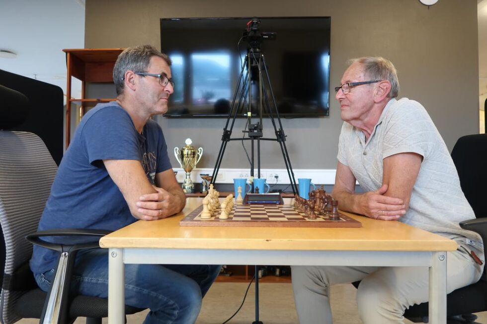 Trond Ivar Arnøy og Gunnar Moe skal avgjøre hvem som kan kalle seg vinner av årets Ytringens sjakkturnering.