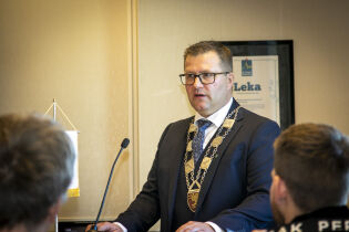 To saker til behandling