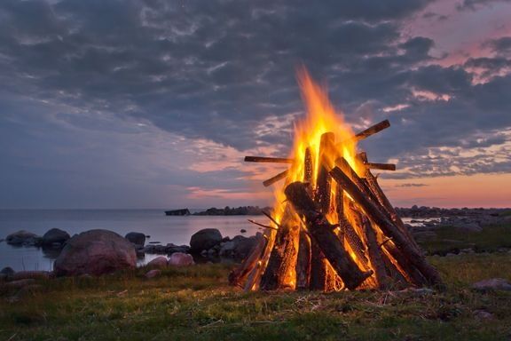 Brannvernforeningen oppfordrer til å ta sine forholdsregler for at det skal bli en trygg sankthansfeiring.
 Foto: Shutterstock