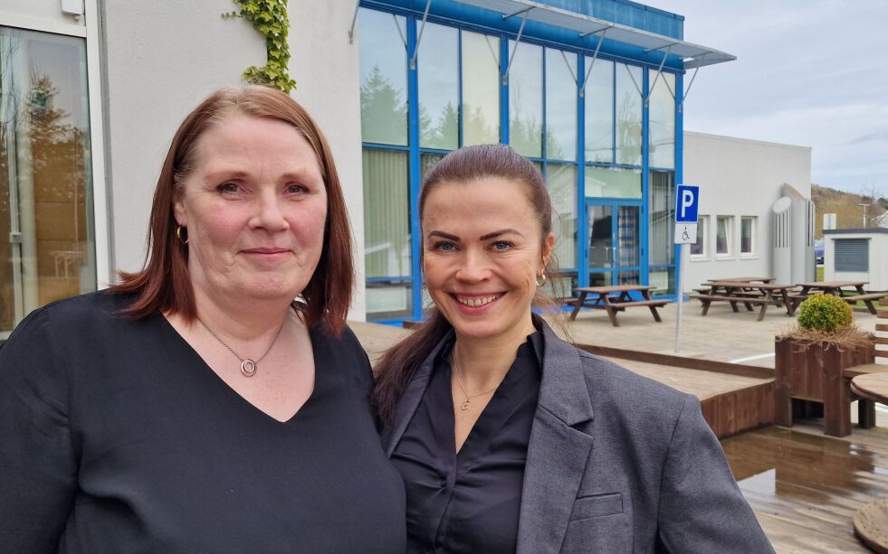 Prosjektleder Nav Nærøysund - Liv Margrethe Johnsen (til venstre) og Seniorrådgiver i IMDI Eva Oddrun Jakobsen er godt fornøyd med å kunne tilby en slik fagdag
 Foto: Frank Jenssen