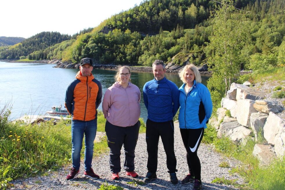 Håvard Kiil, Stine Barstad Holm, Kai Roger Johnsen og Wenche Finseth er i hovedkomiteen for Sildvikafestivalen. De ser fram til årets arrangement. Bente Eiternes og Hill Marie Selliseth er også i hovedkomiteen. De var ikke til stede da bildet ble tatt.