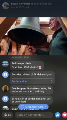 Ble hedret for lang og tro tjeneste