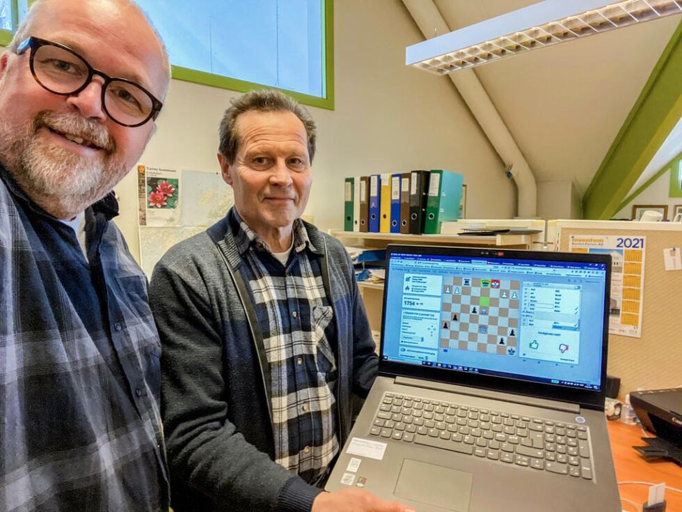 - Vi håper vi får til selve finalespillet under Kolvereid-dagene, sier turneringsleder Knut Sandersen og Helge Normann Hansen fra Nærøy sjakklubb.
