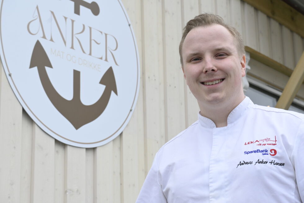 Det var en glad Andreas Anker Hansen som kunne åpne dørene til restauranten Anker.
 Foto: Lillian Lyngstad