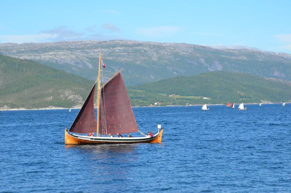 SY «Bindalsfjord» er i størrelsen «halvfemterømming», og eierne kommer fra to generasjoner i familien Brevik på Terråk. Den har hevdet seg godt i konkurransene i tidligere år.