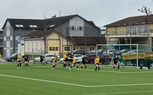 Storseier til  Rørvik2, men knepent tap for Kolvereid J15