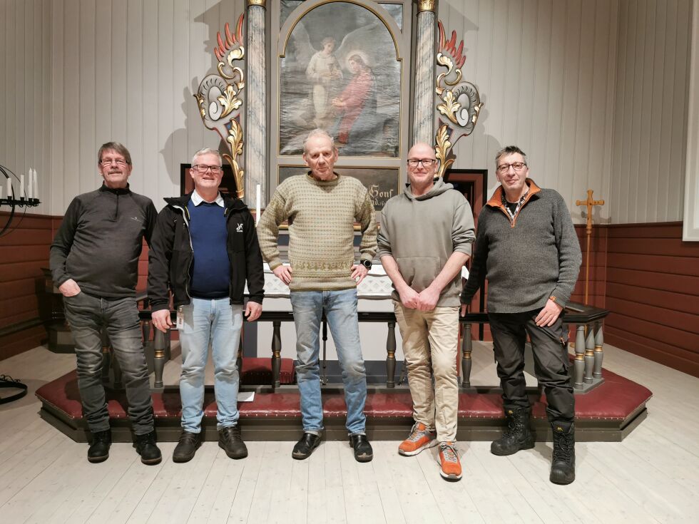 Inge Kvernvik, Steve Skarstad, Yngve Pedersen, Stig Gartland og Terje Kvalø i Kolvereid kirke.