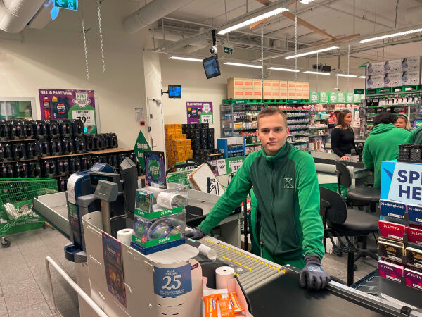 Oppfordrer folk til å ha kontanter tilgjengelig