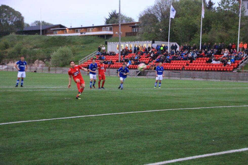 Kenneth Indergård sørget for to av Rørviks mål. Blant annet dette som kom på straffespark.