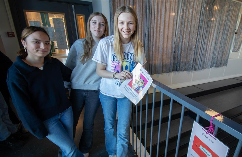 Elevene kunne velge damer fra ulike deler av historien å bli inspirert av. Disse valgte seg Spice Girls.
 Foto: Nærøysund kommune