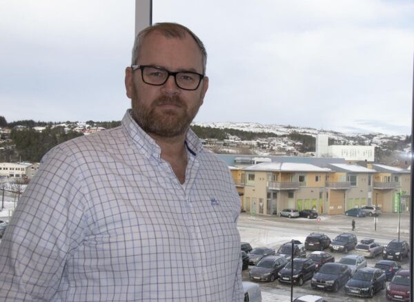 Inviterer til konferanse i kirka