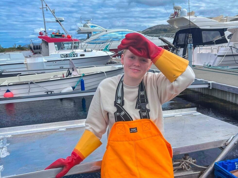 For to år siden drev Linnea Annie Eidshaug Kongensøy med ungdomsfiske på sommeren som en av få jenter.
 Foto: Privat
