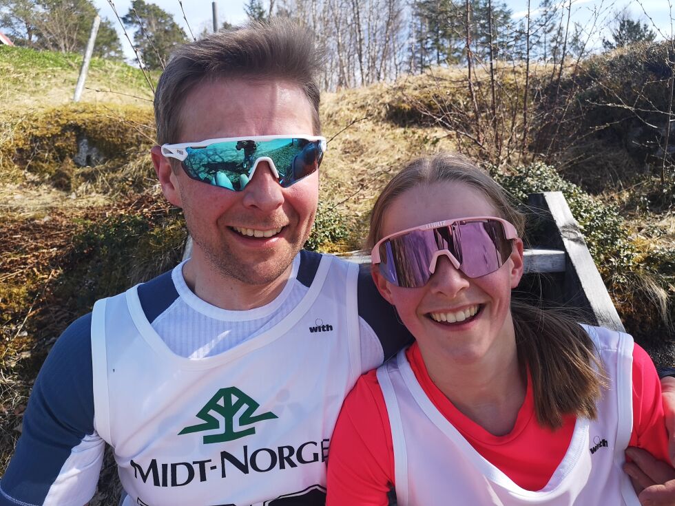 Far og datter hadde best tid i konkurransegruppa. Elise på tiden 45.33 og Øivind på tiden 46.05.
 Foto: Heidi Arnøy