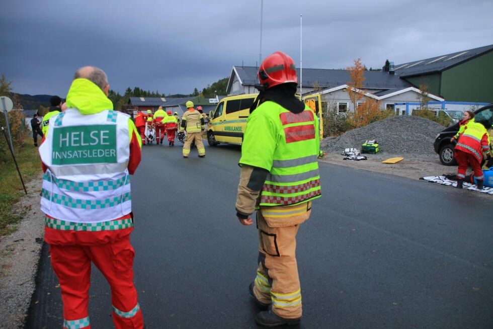 Både helsevesenets og brannvesenets mannskaper fikk øve på å komme først til skadestedet.