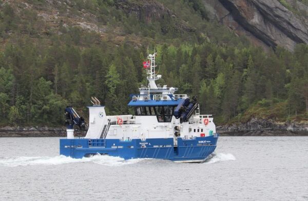 Første katamaran på 15x12 meter er levert