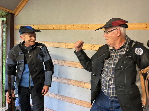 Herold (87) er skikkelig i slaget
