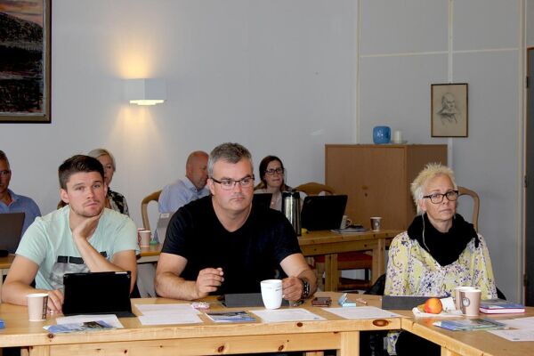 Søker fritak fra politiske verv