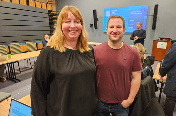 Monica Wannebo og Karl Christian Mårdh representerte arbeidsgruppa
innen institusjon på møtet.
 Foto: Nærøysund kommune