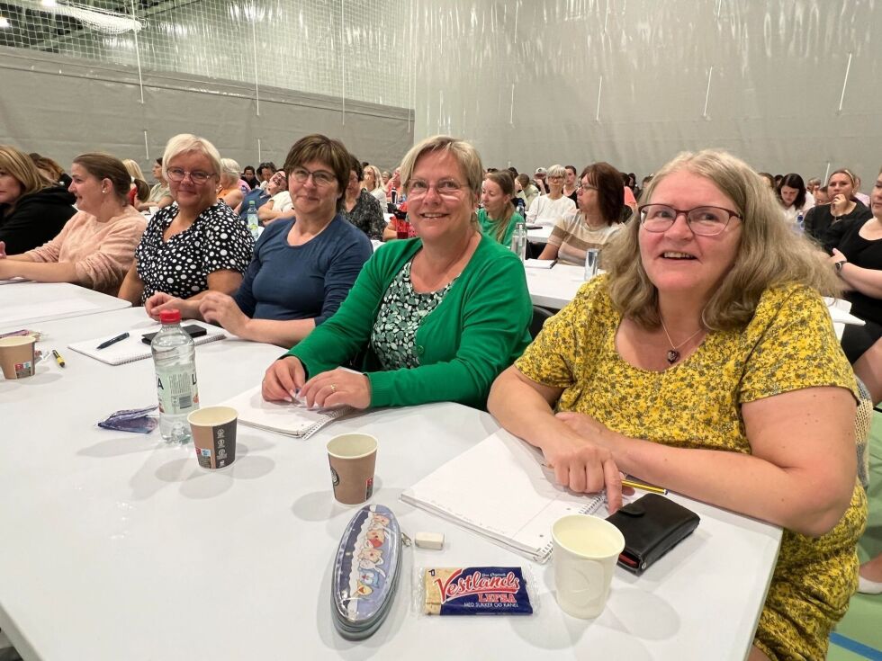 En gjeng fra Tårnet barnehage som var klare for litt faglig påfyll: Heidi Drag Lysø, Kirsti Nygård,  Hilde Pelle og Åse Mette Opdal.
 Foto: Lillian Lyngstad