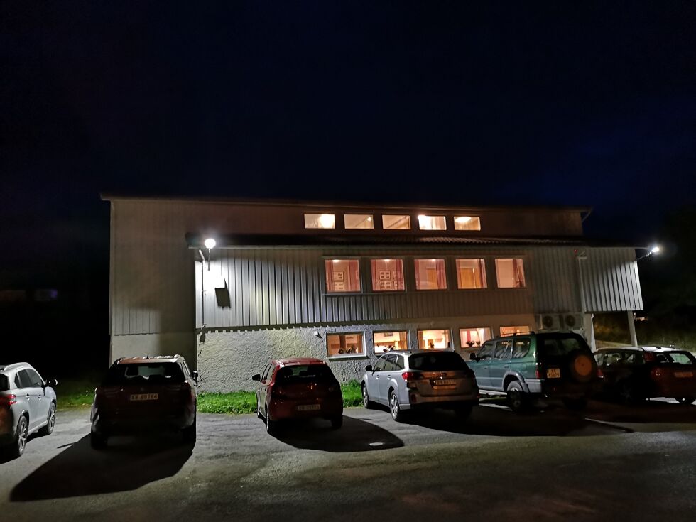 Grendehuset på Abelvær er bygdas samlingspunkt.
 Foto: Heidi Arnøy