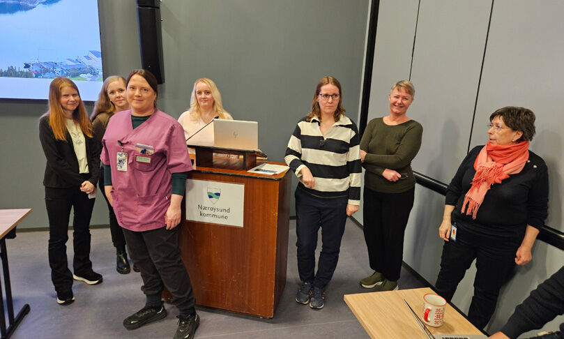 Arbeidsgruppa fra hjemmebaserte tjenester presenterte sitt arbeid for medlemmene i HTV-forum.
 Foto: Nærøysund kommune
