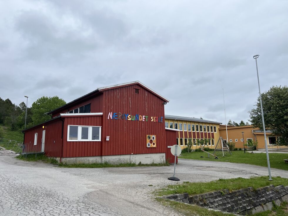 Forholdene ved både Nærøysundet skole og Rørvik skole blir nå vurdert i en muligetsstudie.
 Foto: Lillian Lyngstad