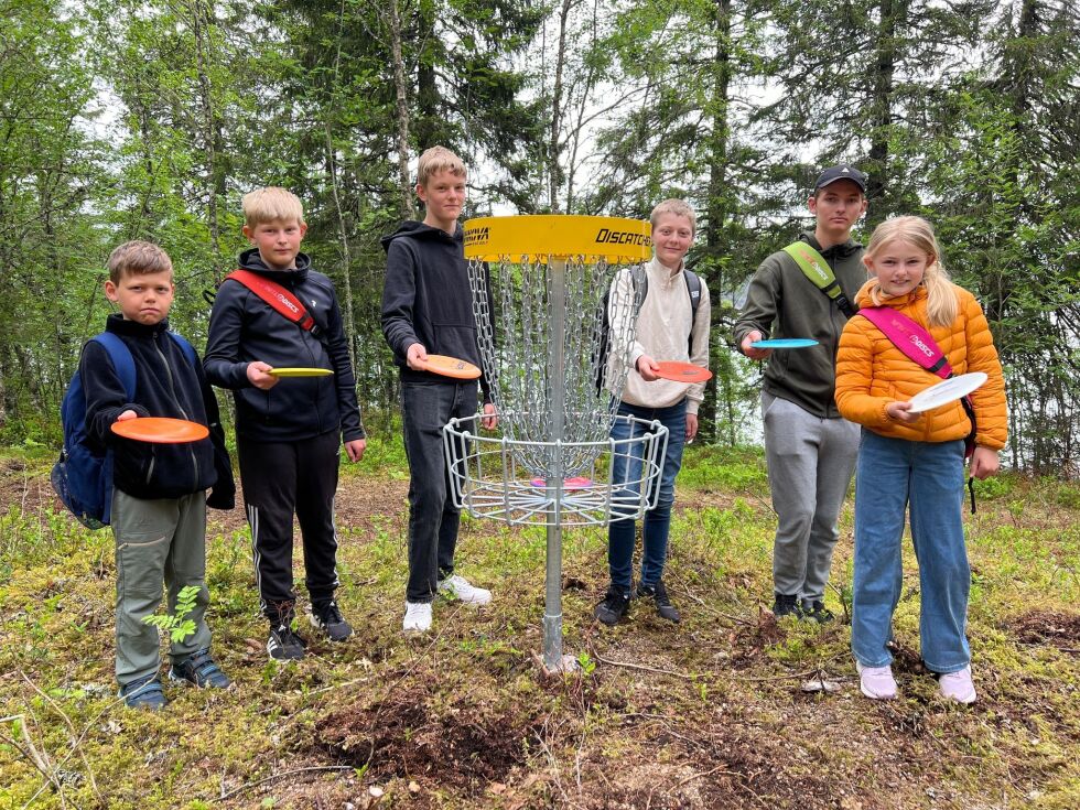 - Her kommer vi til å være mye, sier Ola Nygård, Kasper Lande, Henrik Jenssen, Felix Strøm Aakvik, Lucas Lande og Synne Lande.
 Foto: Lillian Lyngstad