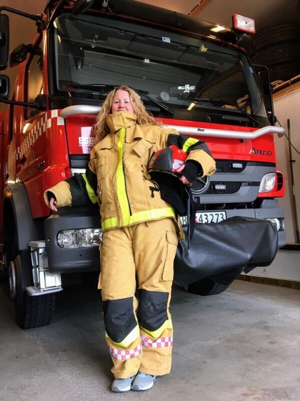 Elin skriver historie