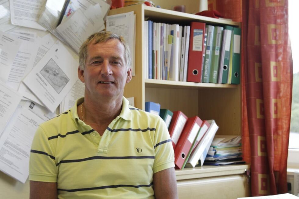 Rektor Tor Arve Larsen er svært takknmelig for gaven.
 Arkivfoto