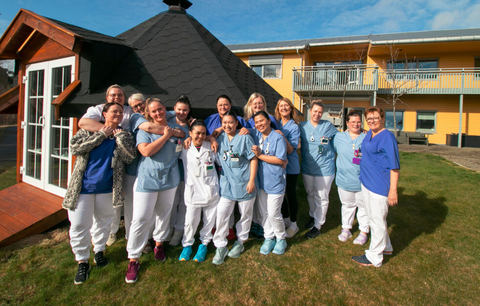 Denne gjengen ved NBBS og mange flere som jobber i helsesektoren i Nærøysund forteller om godt og trivelig arbeidsmiljø.
 Foto: Nærøysund kommune