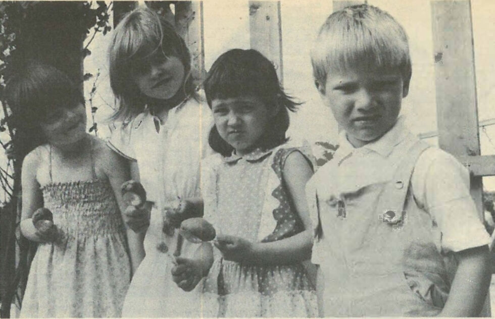 Potetstafett er gøy mente fv. Kine Settnøy, Anne Randi Kvalø, Monica Evenstad og Kay Egil Karlsen.
 Foto: Rita Kleven