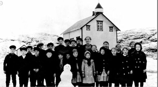 Elever ved Valøy skole fotografert 1916