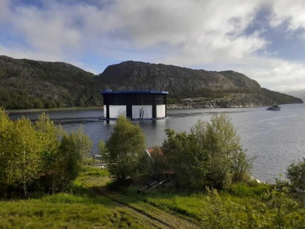 Spesielt slep gjennom sundet