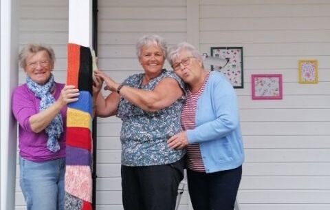 Disse flotte damene har bidratt til å sette sitt preg på Kolvereids gater.
 Foto: Privat